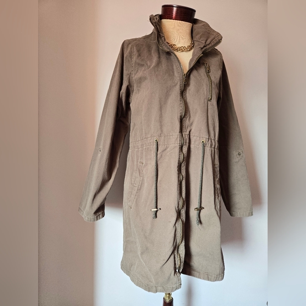 GESVAGES Premium Collection Frida Kahlo Embroidered Olive Green Jacket. Size Med - Picture 3 of 15